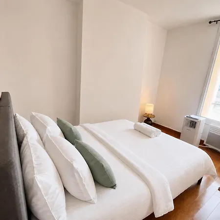 1br Flat With Mezzanine Near Eiffel Tower & Metro Appartement